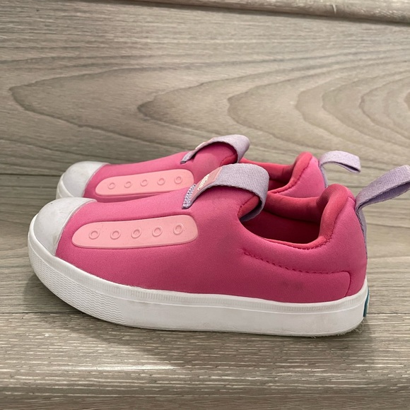 👟 EEUC NATIVE Runners Toddler Girls C13: Pink/White “JEFFERSON HERO” slip on - Picture 1 of 6